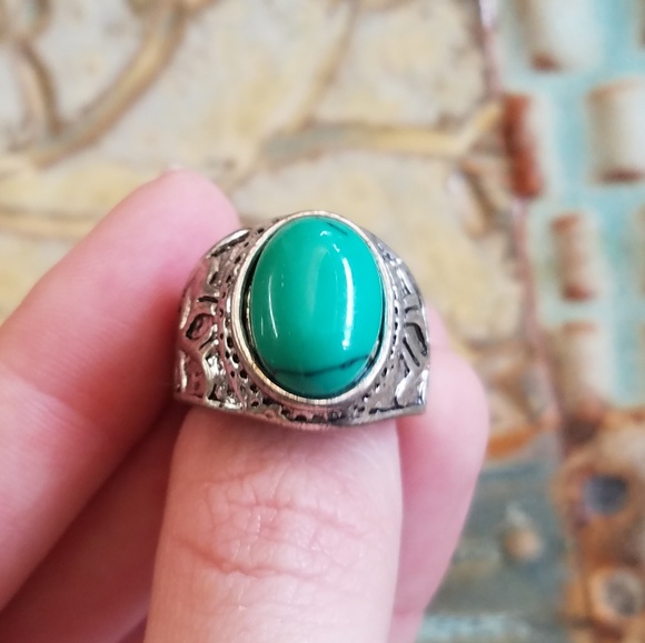 Faux Turquoise Ring - Picture 3 of 6